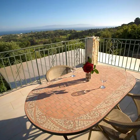 Villa Ratzakli Sleeps 2 Pool Air Con Wifi Ratzaklíon